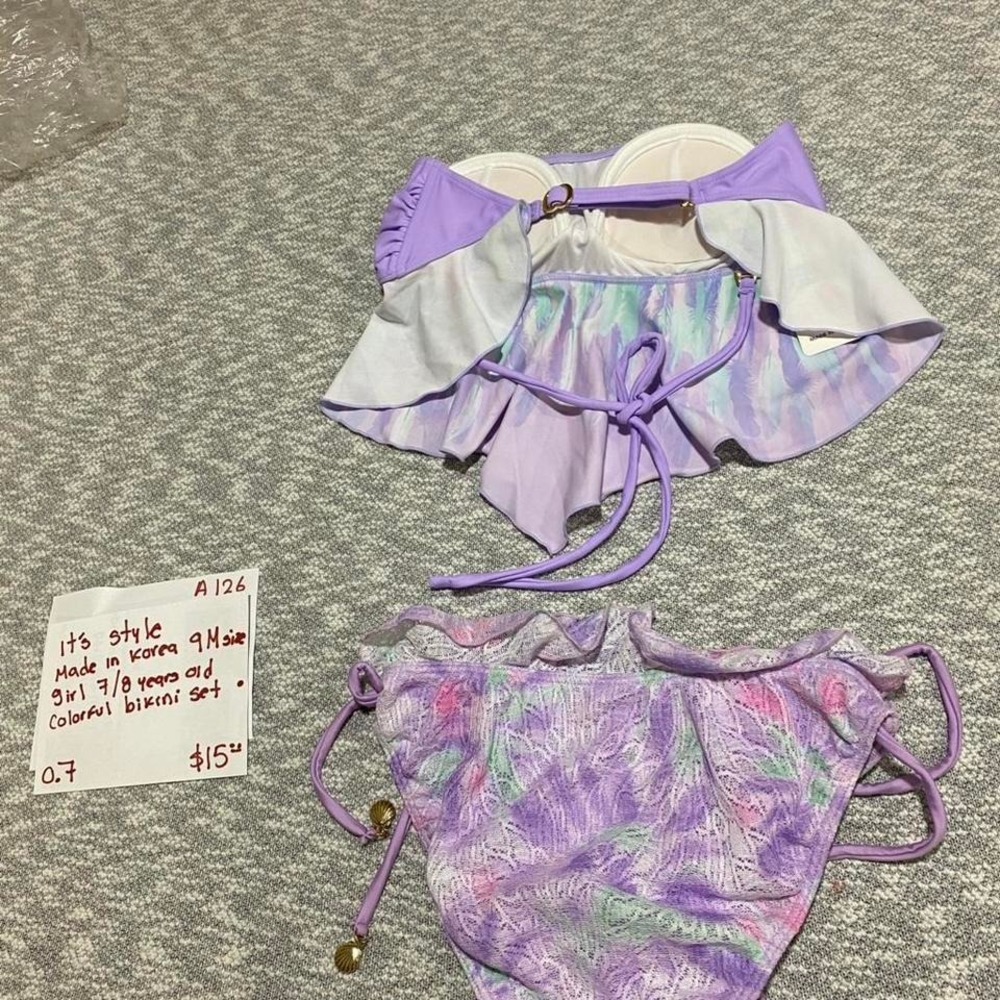 Colorful bikini set top/bottoms Made Korea size 9M=girl 7-8 years old. SKU-A126